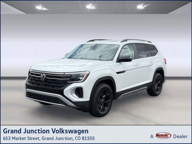 new 2026 Volkswagen Atlas car, priced at $48,698