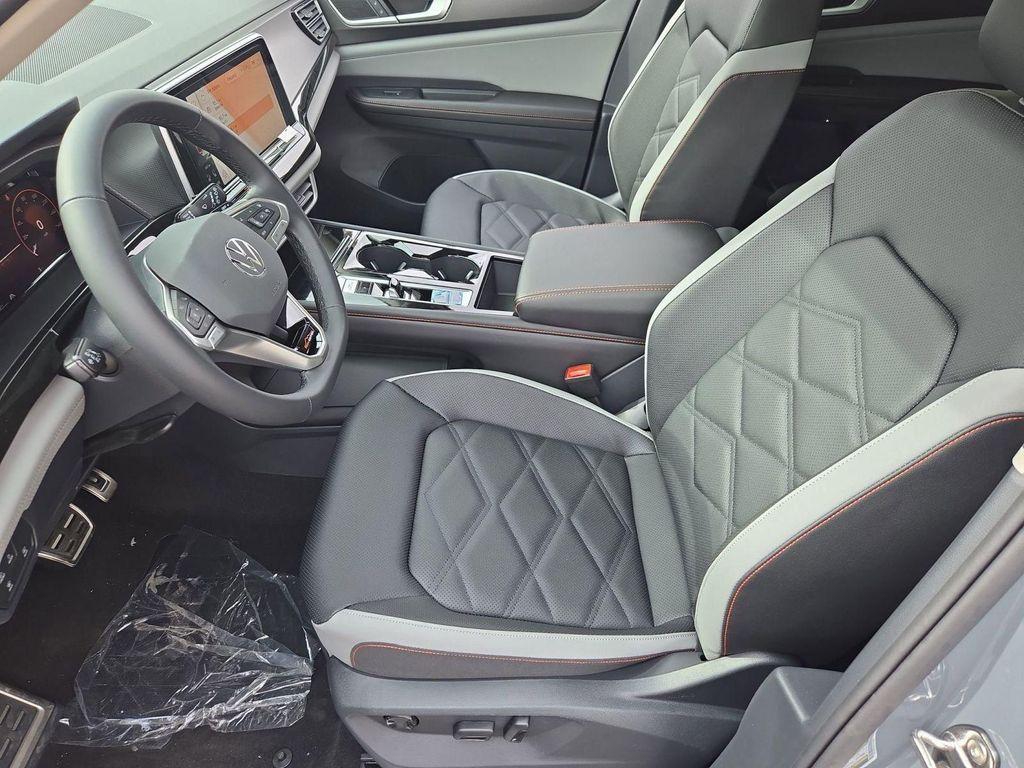 new 2026 Volkswagen Atlas car, priced at $49,694