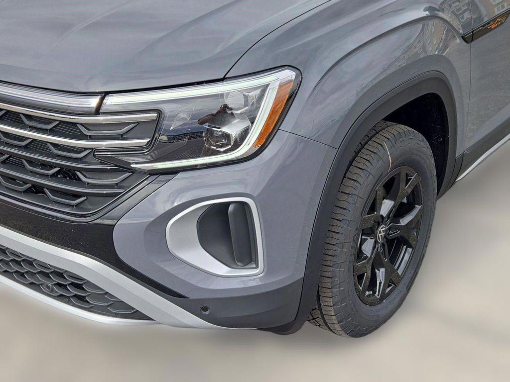 new 2026 Volkswagen Atlas car, priced at $49,694