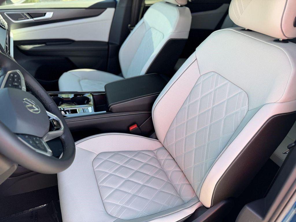 new 2026 Volkswagen Atlas Cross Sport car, priced at $54,767