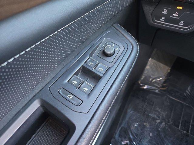 used 2025 Volkswagen Atlas car, priced at $31,996