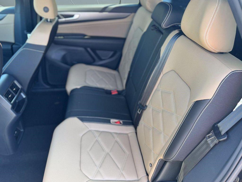new 2026 Volkswagen Atlas Cross Sport car, priced at $41,126