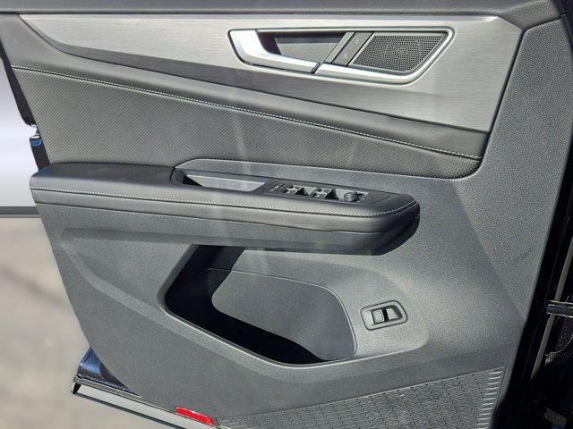 new 2026 Volkswagen Atlas Cross Sport car, priced at $46,431