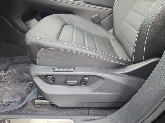 new 2026 Volkswagen Atlas Cross Sport car, priced at $47,083