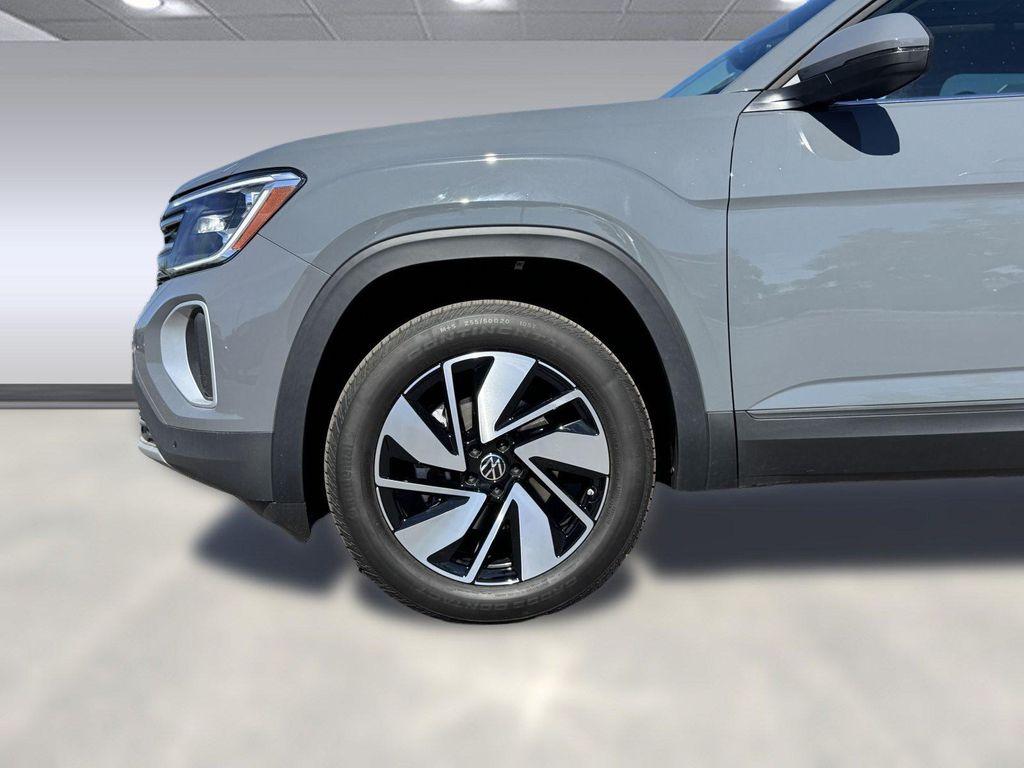 new 2026 Volkswagen Atlas car, priced at $48,784