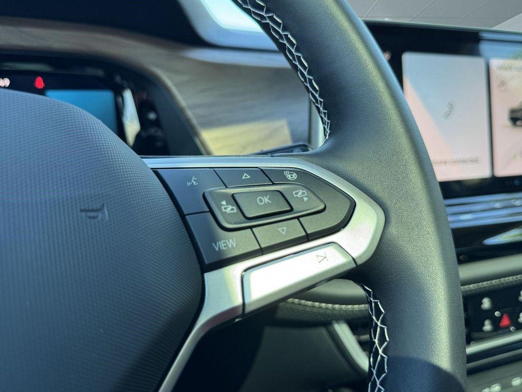 new 2026 Volkswagen Atlas car, priced at $48,784
