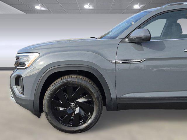 new 2026 Volkswagen Atlas Cross Sport car, priced at $45,312