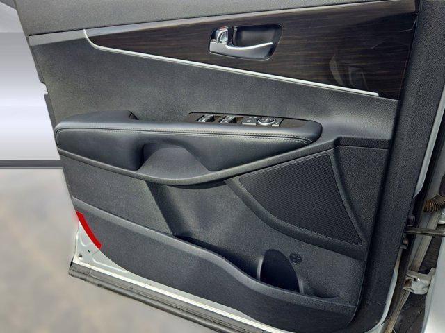used 2019 Kia Sorento car, priced at $8,598