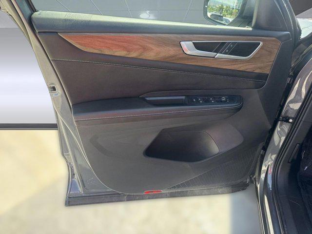 new 2025 Volkswagen Atlas car, priced at $42,240