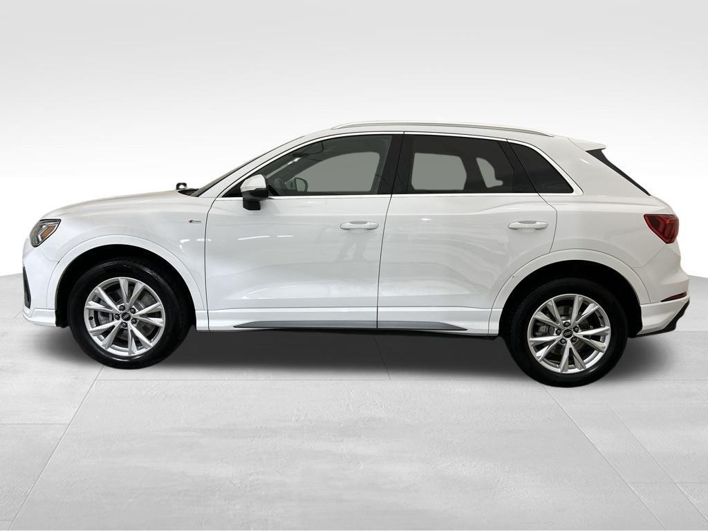used 2025 Audi Q3 car, priced at $30,976