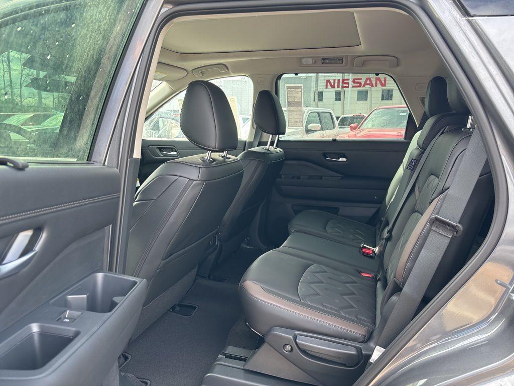 new 2026 Nissan Pathfinder car, priced at $48,700