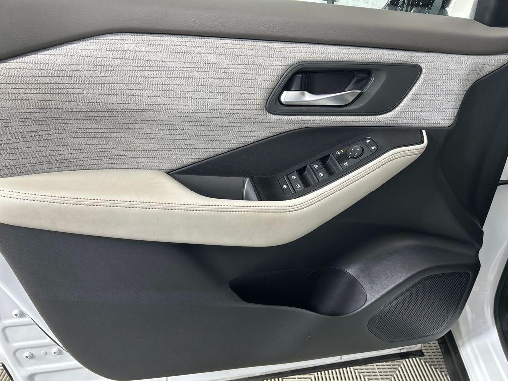 used 2023 Nissan Rogue car, priced at $20,000