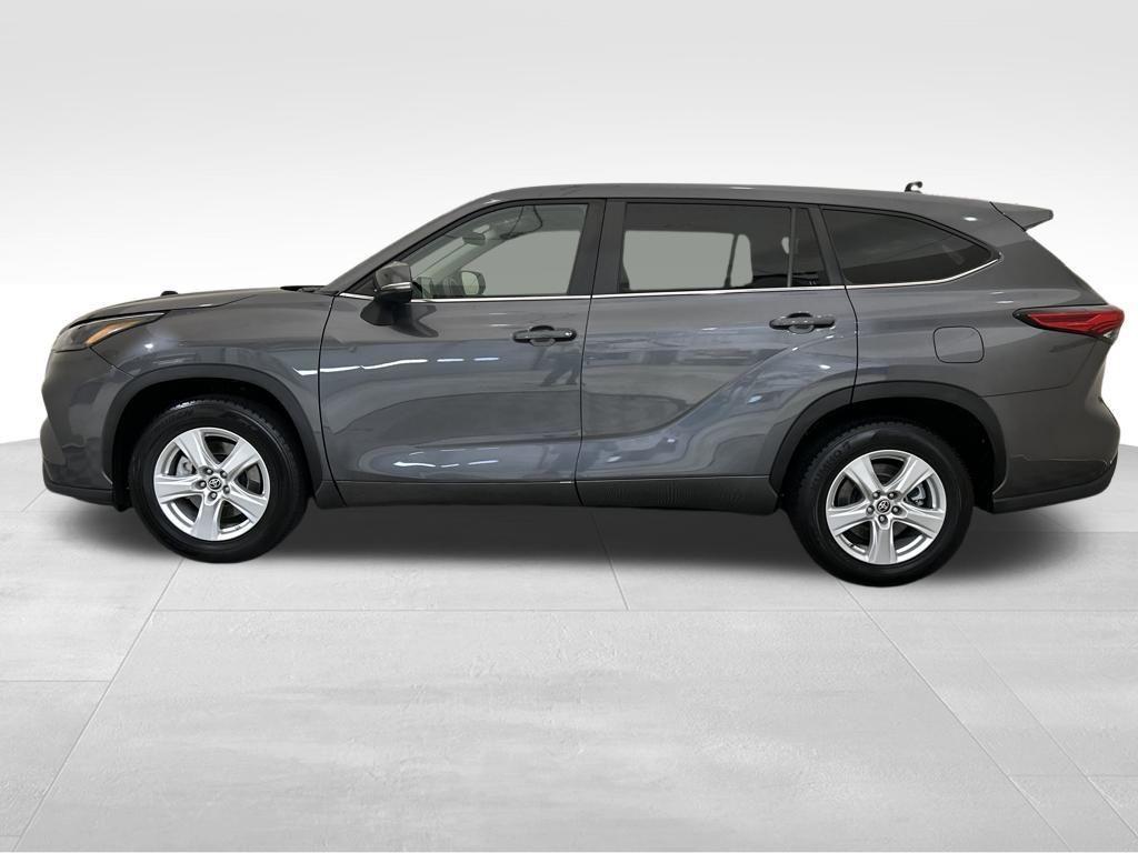 used 2023 Toyota Highlander car, priced at $28,880