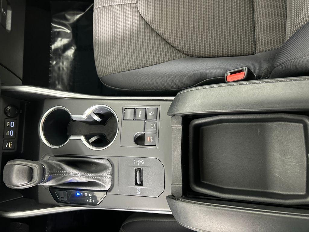 used 2023 Toyota Highlander car, priced at $28,880