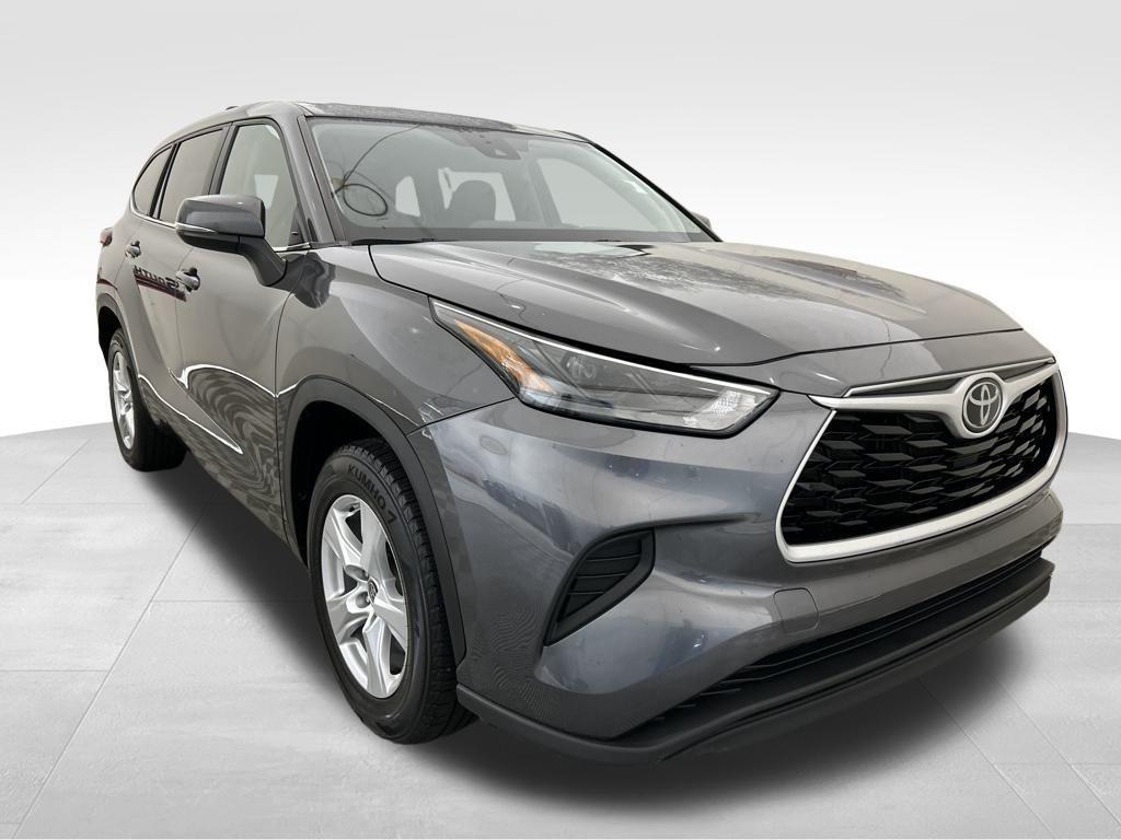 used 2023 Toyota Highlander car, priced at $28,880