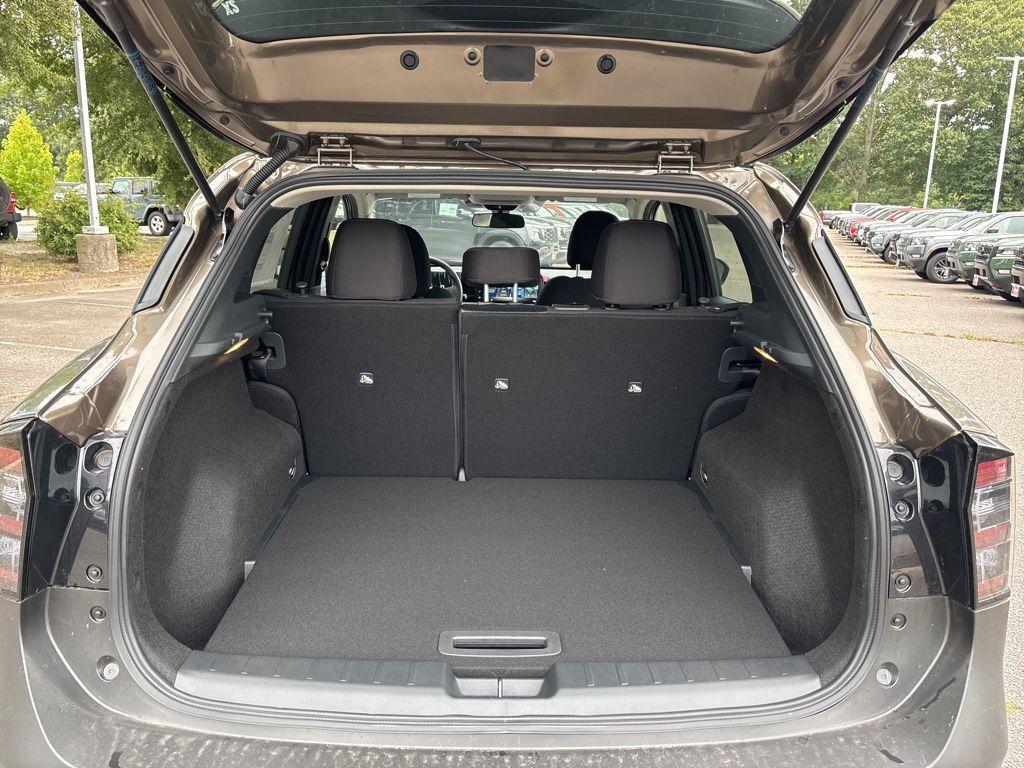 new 2026 Nissan Kicks car, priced at $23,631