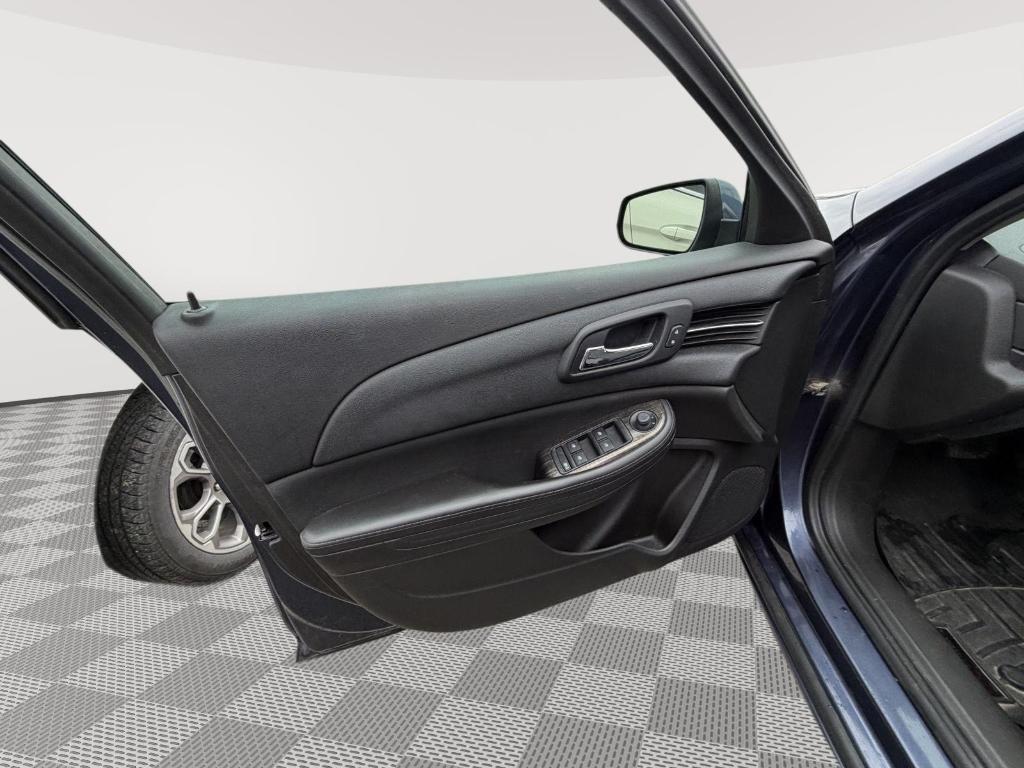 used 2014 Chevrolet Malibu car, priced at $9,900