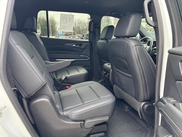 used 2024 Chevrolet Traverse car