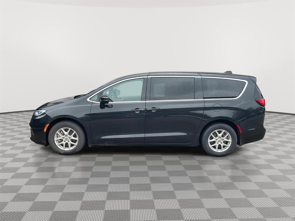 used 2023 Chrysler Pacifica car, priced at $23,800