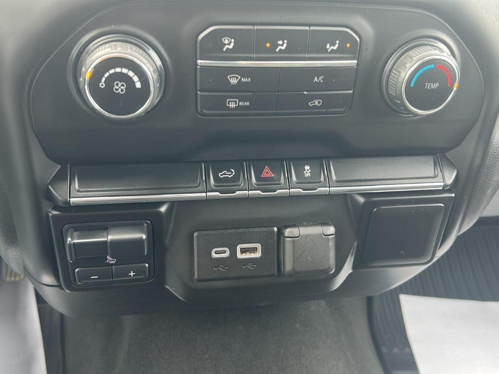 used 2021 Chevrolet Silverado 1500 car, priced at $25,900
