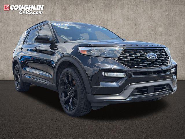 used 2024 Ford Explorer car, priced at $38,093