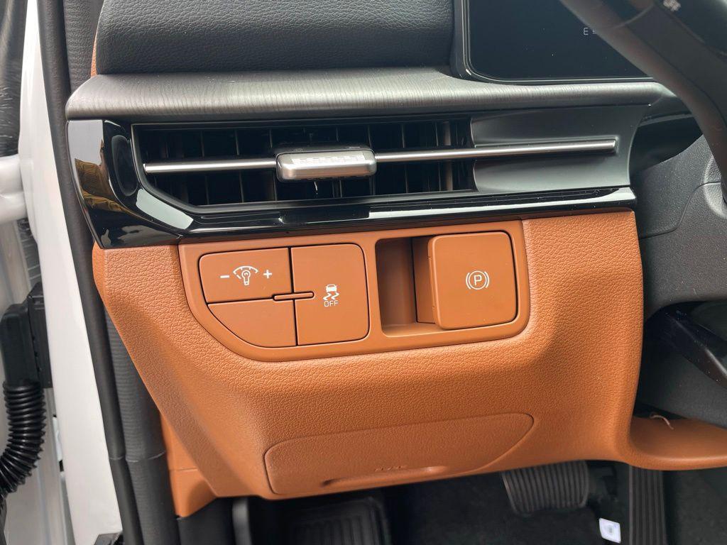 new 2026 Kia Sportage car, priced at $32,707