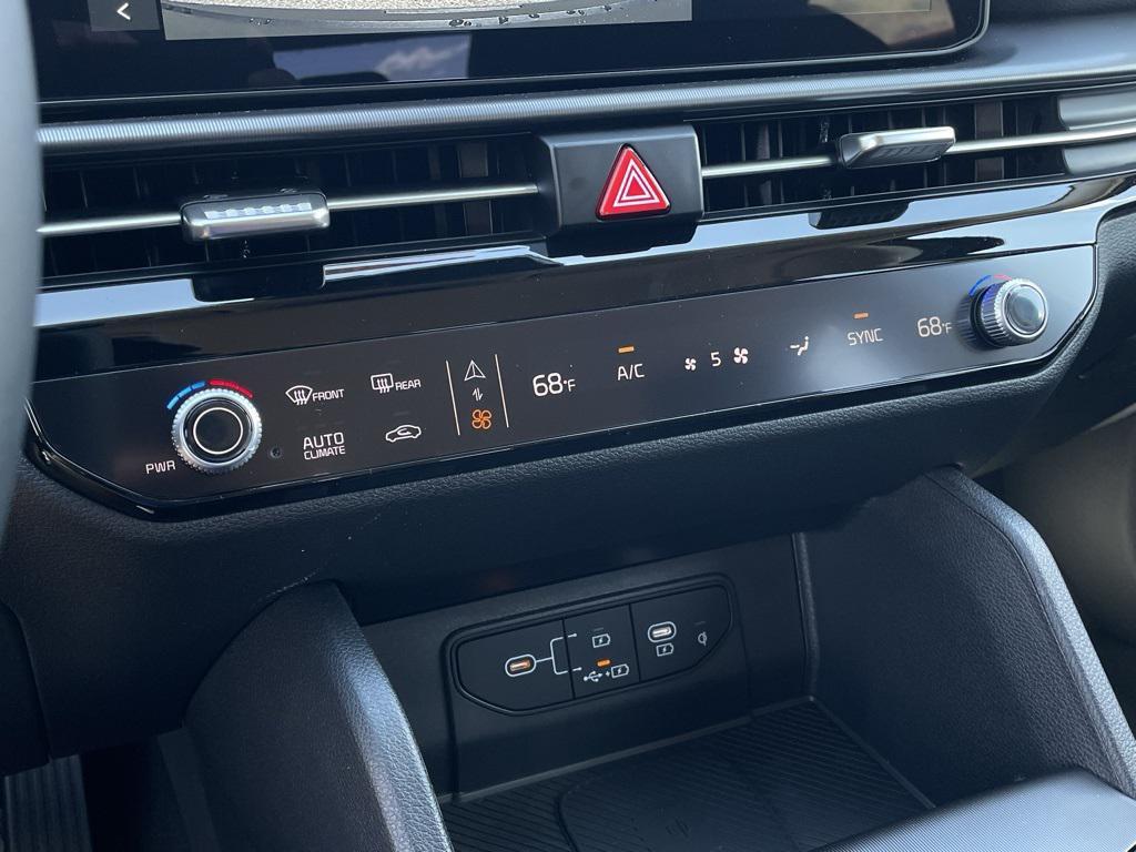 new 2026 Kia Sportage car, priced at $30,245