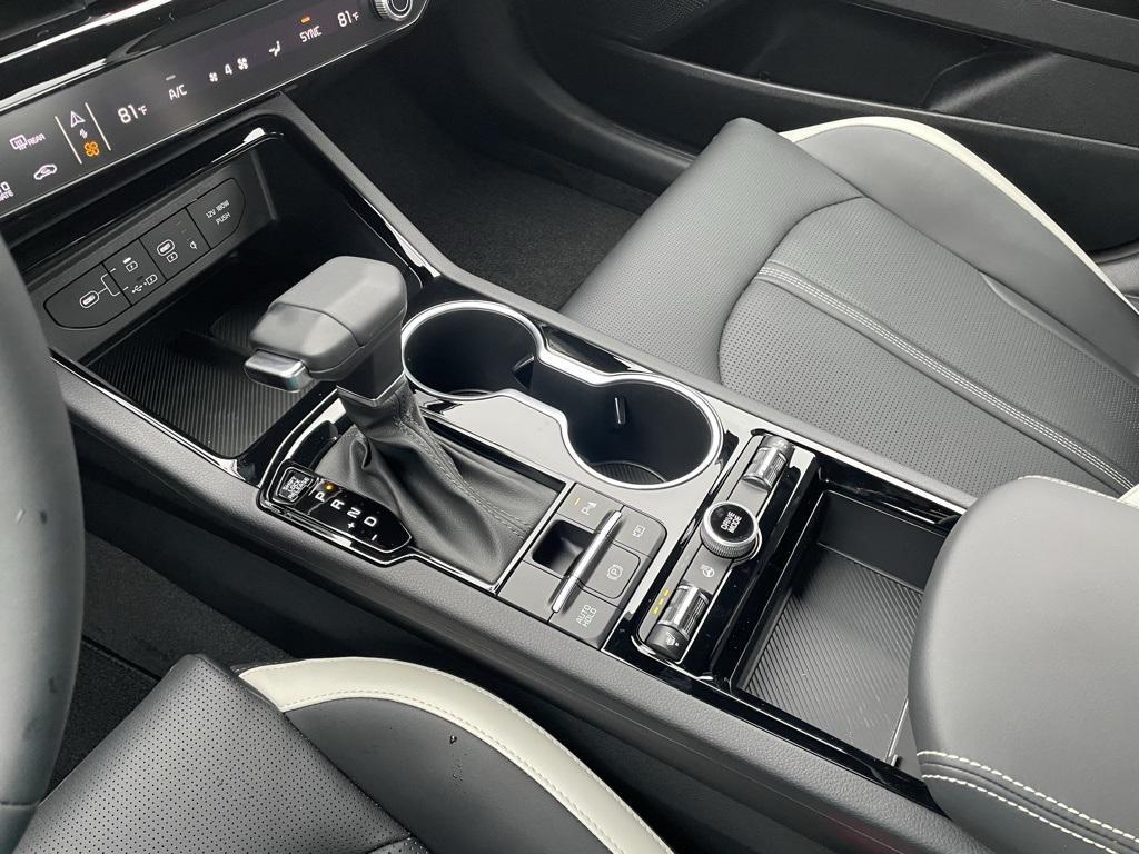 new 2026 Kia K5 car, priced at $32,424