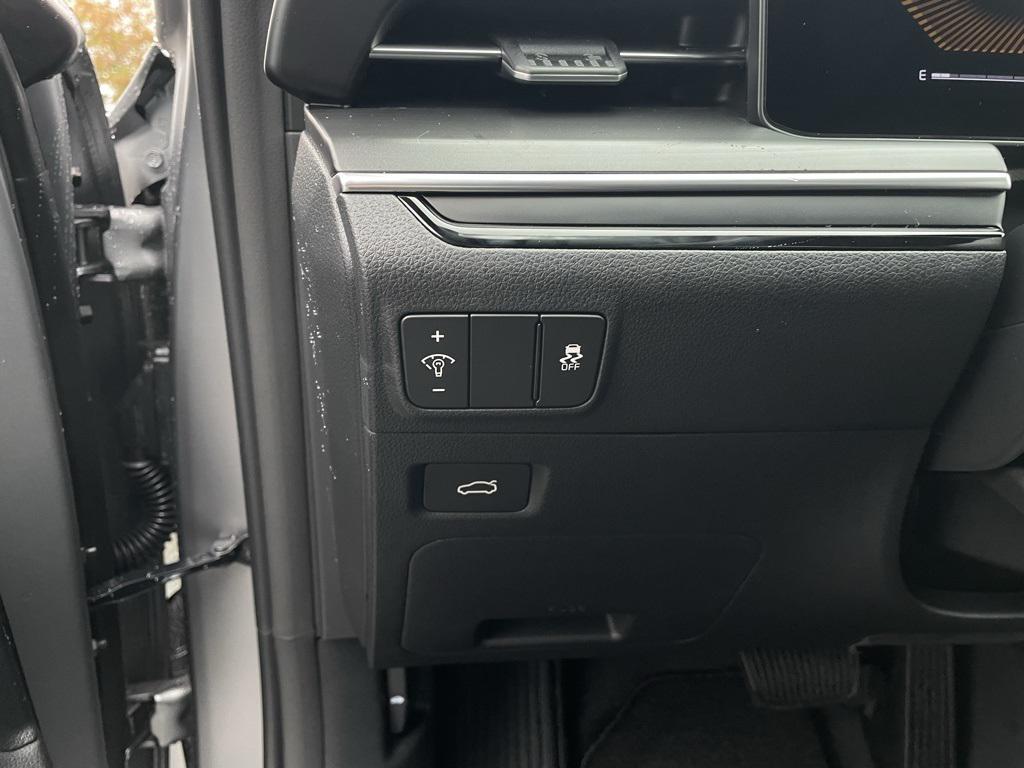 new 2026 Kia K5 car, priced at $32,424