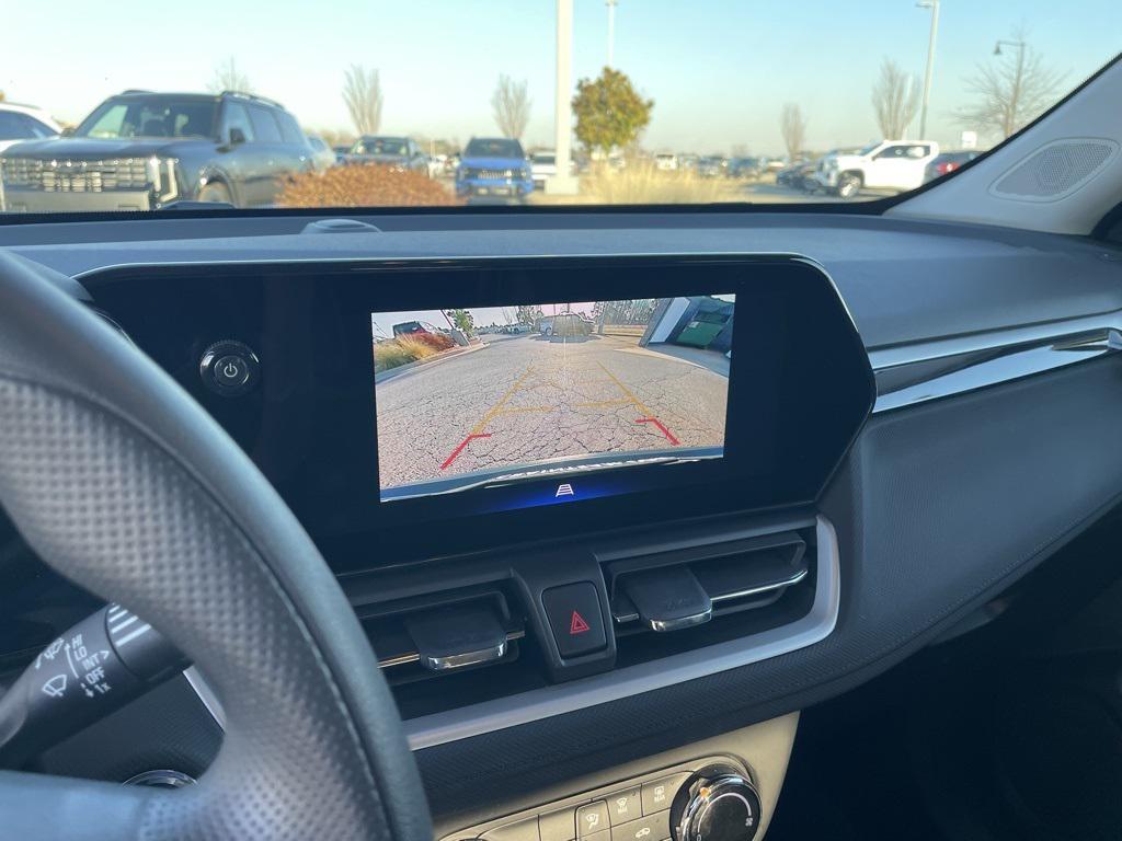 used 2024 Chevrolet TrailBlazer car, priced at $21,483