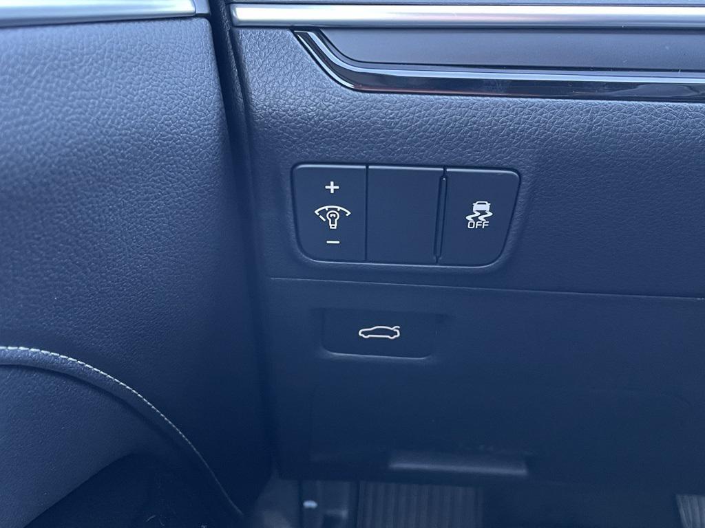 new 2026 Kia K5 car, priced at $29,816