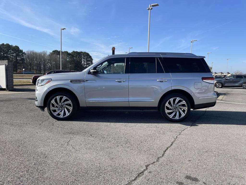 used 2022 Lincoln Navigator car, priced at $47,471