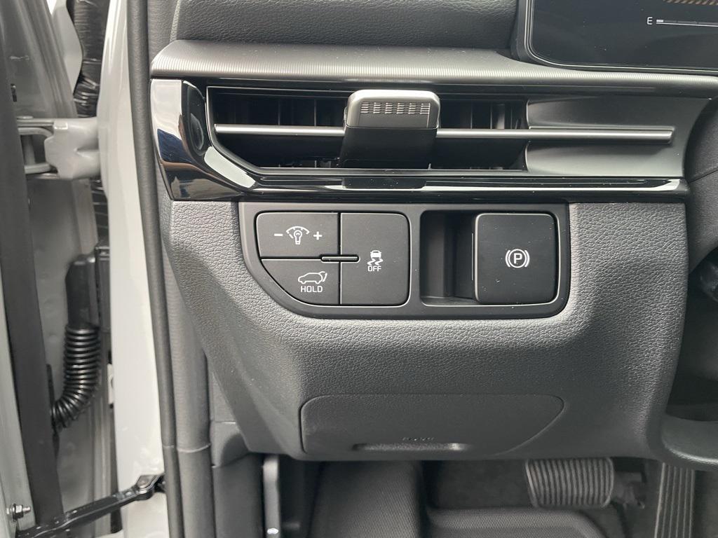 new 2026 Kia Sportage car, priced at $31,761