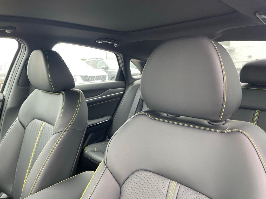 new 2026 Kia K5 car, priced at $33,698