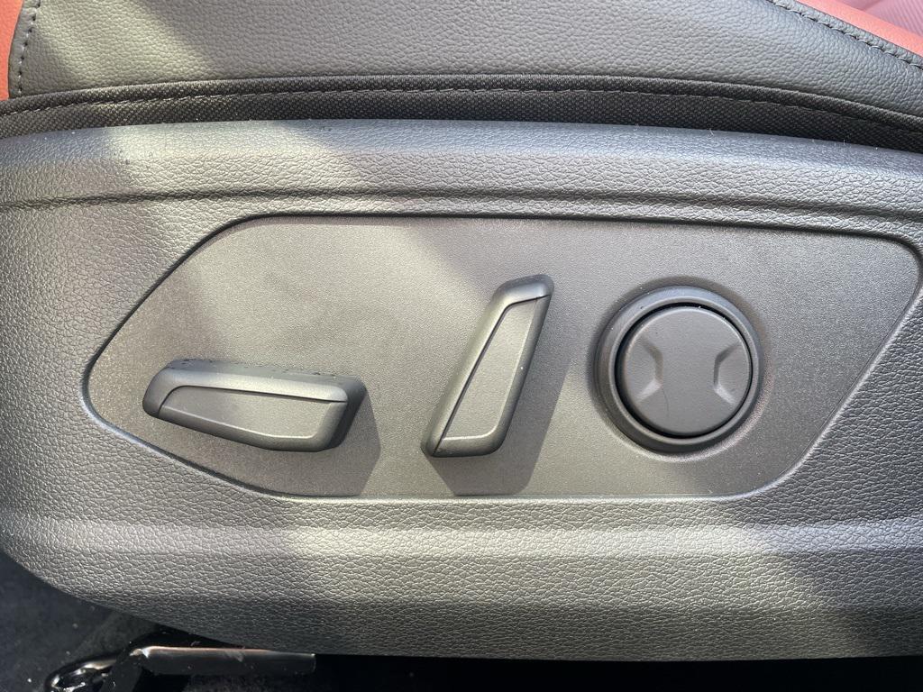 new 2026 Kia Sportage car, priced at $37,054