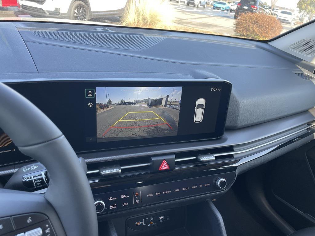 new 2026 Kia Sportage car, priced at $30,926