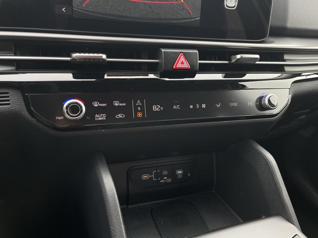 new 2026 Kia Sportage car, priced at $30,926