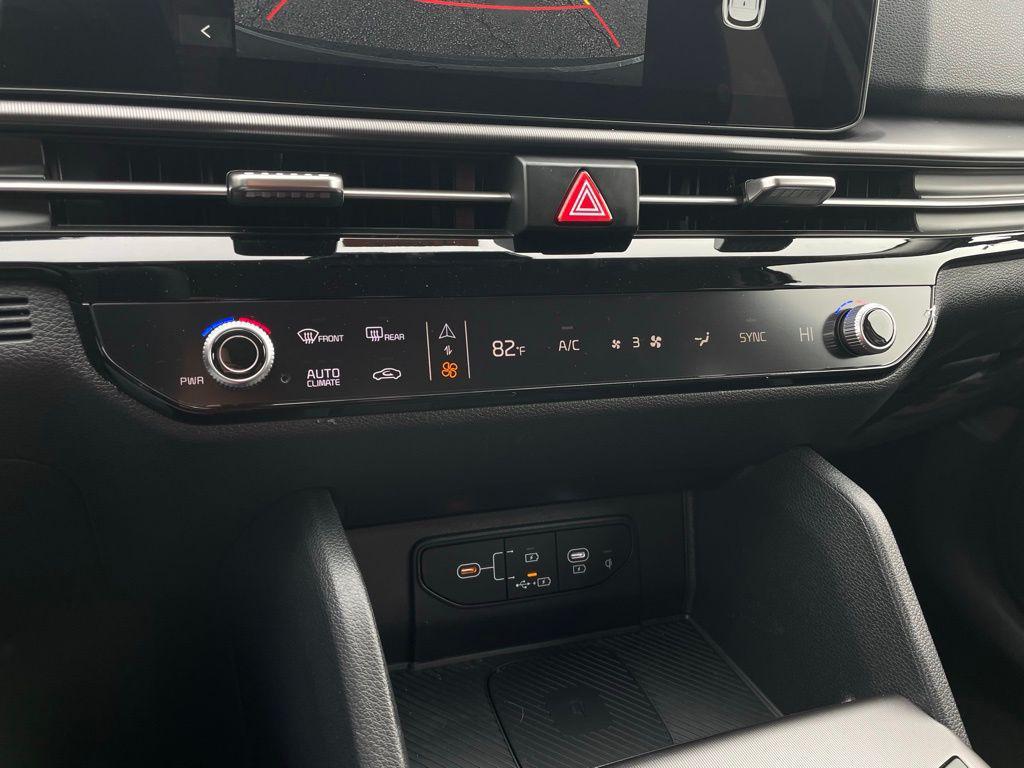 new 2026 Kia Sportage car, priced at $30,926