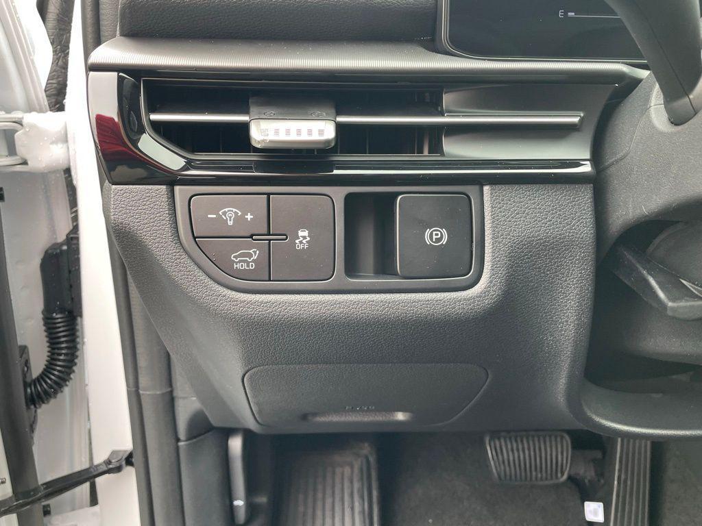 new 2026 Kia Sportage car, priced at $30,926