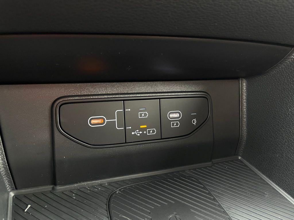 new 2026 Kia Sportage car, priced at $30,926