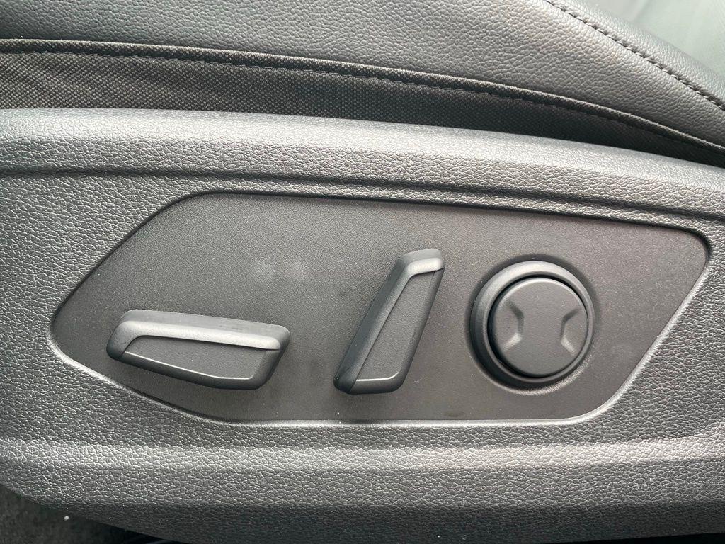 new 2026 Kia Sportage car, priced at $30,926