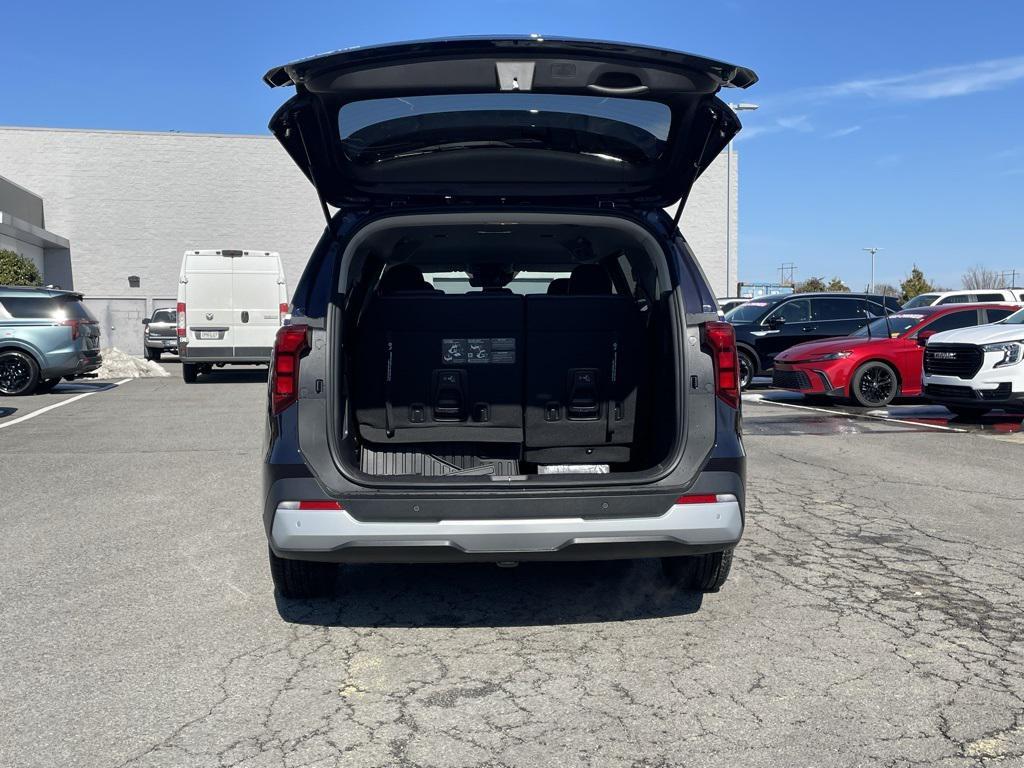 new 2026 Kia Carnival car, priced at $39,319