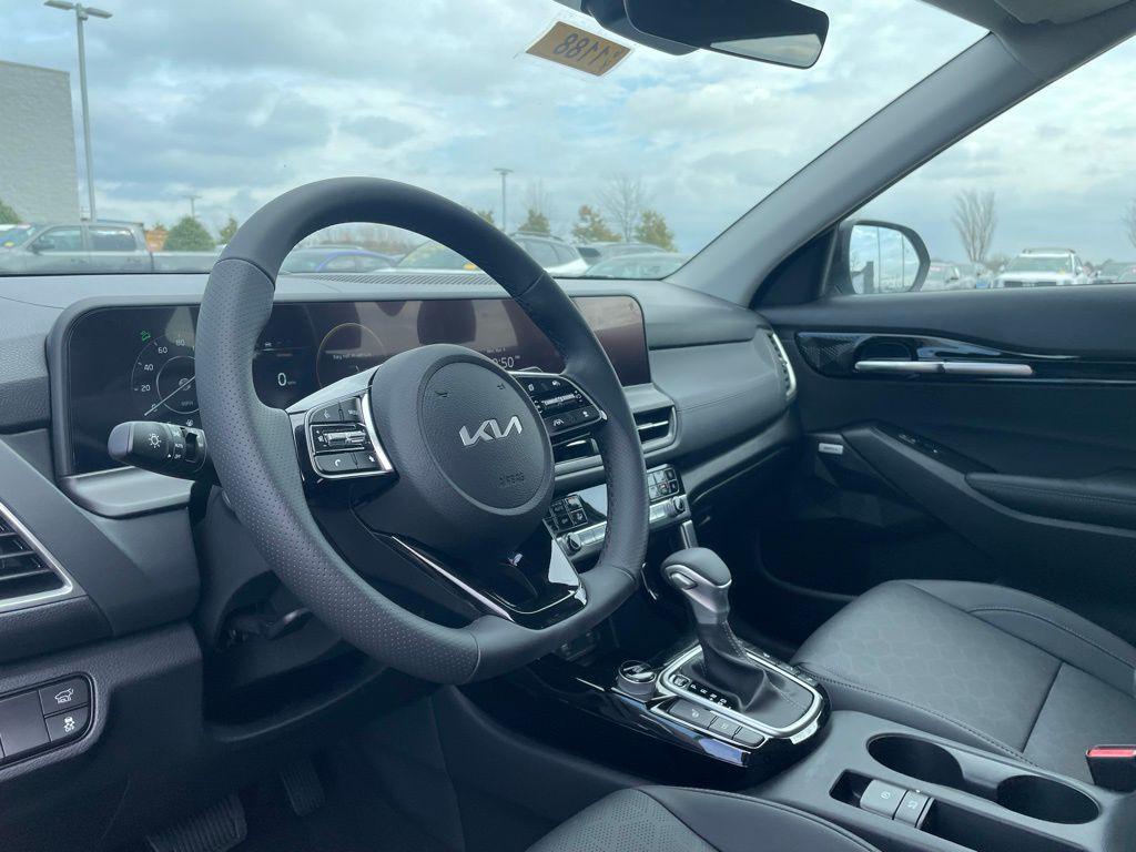 new 2026 Kia Seltos car, priced at $30,997
