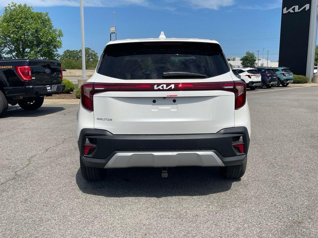 new 2026 Kia Seltos car, priced at $25,141