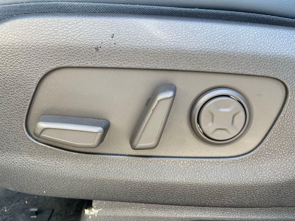 new 2026 Kia Carnival car, priced at $41,770