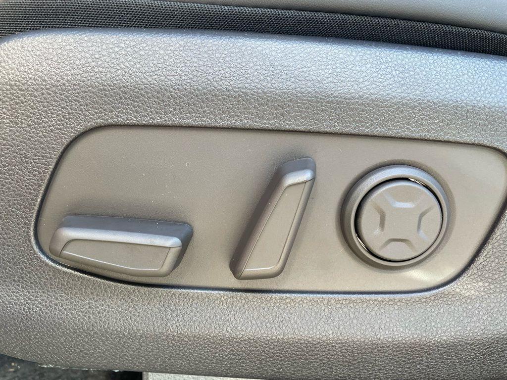 new 2026 Kia Carnival car, priced at $39,849