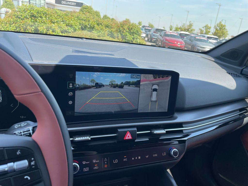 new 2026 Kia Sportage car, priced at $35,656