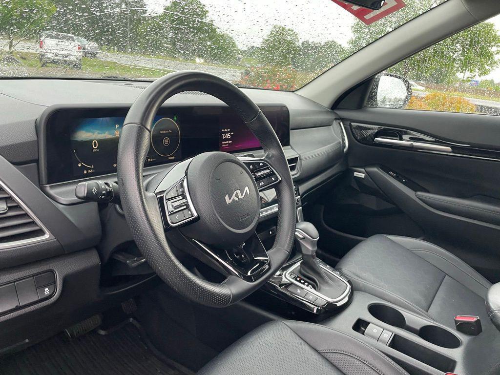 used 2024 Kia Seltos car, priced at $22,850