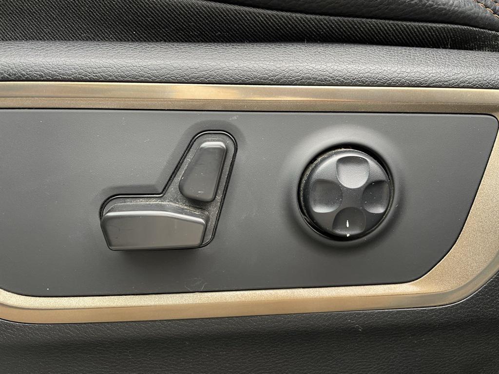 used 2022 Ram 1500 car, priced at $38,979