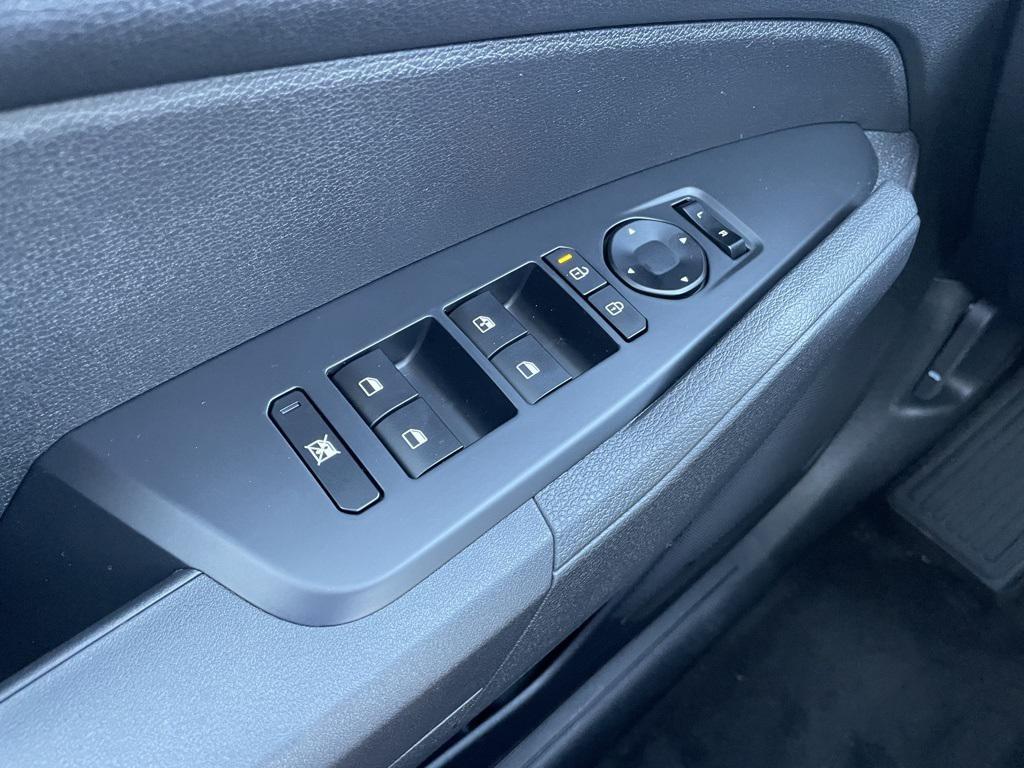 new 2026 Kia Sportage Hybrid car, priced at $32,149